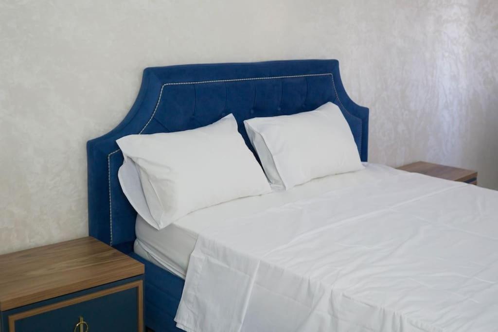 Appartement Grand Au Centre N°50 *